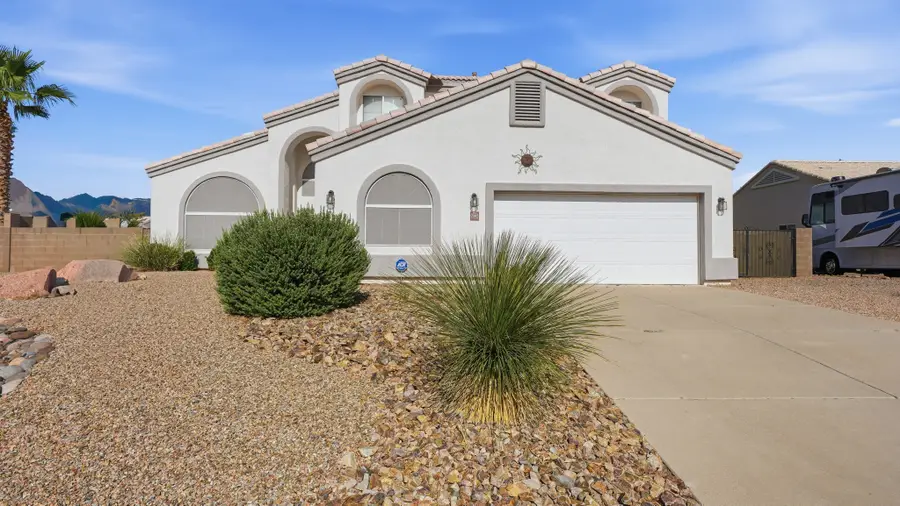 2092 Town And Country, Sierra Vista, AZ 85635 - #2