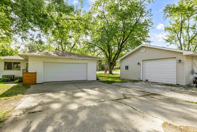 7624 Howe Road, Wonder Lake, IL 60097 - #2