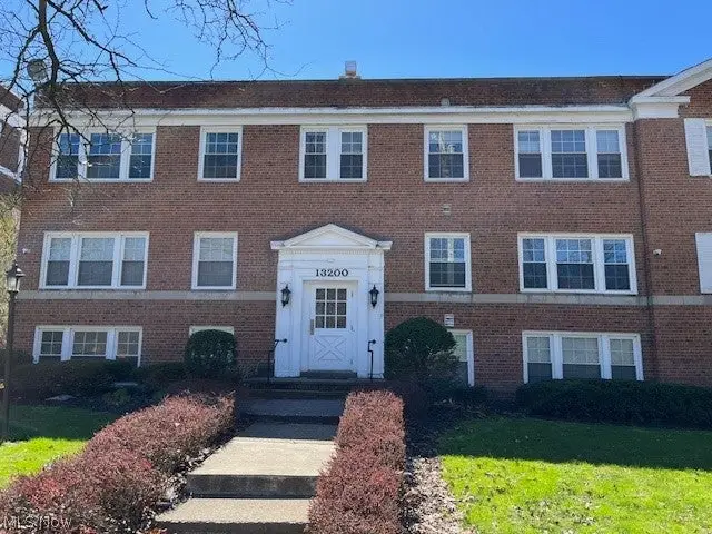 13200 Fairhill Road #7, Shaker Heights, OH 44120 - #1