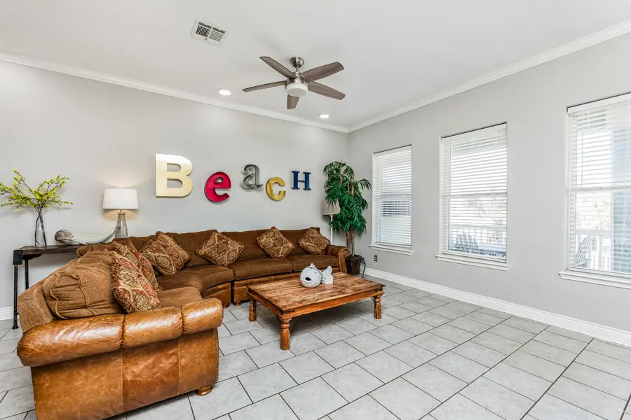 1833 S 11th Street #D-2, Port Aransas, TX 78373 - Image #3