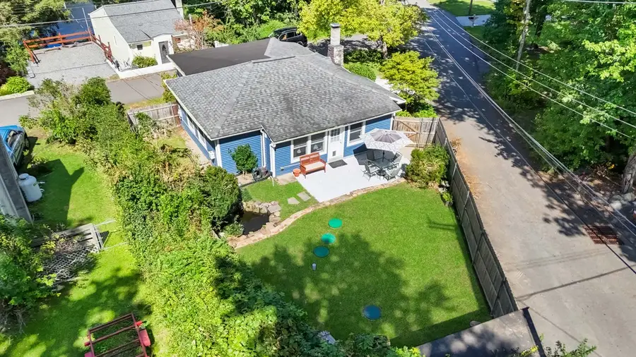 32 Laurel Dr, Oak Ridge, NJ 07438 - #3