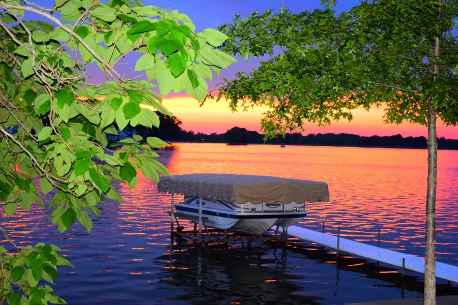 580 Lakeside Dr, Rome City, IN 46784 - Image #2