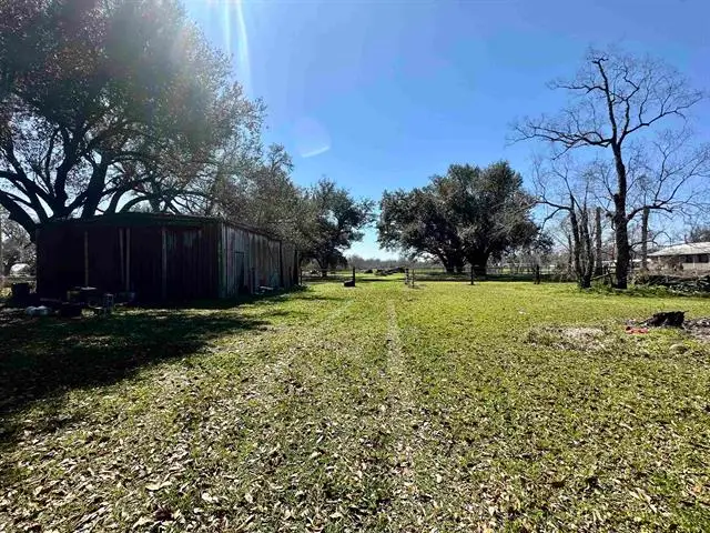 302 Lower Country Drive, Bourg, LA 70343 - #2