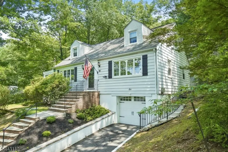 6 Cherry Ln, Caldwell, NJ 07006 - #2