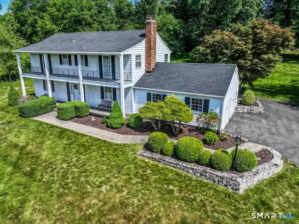 21 White Pine Drive, Brookfield, CT 06804