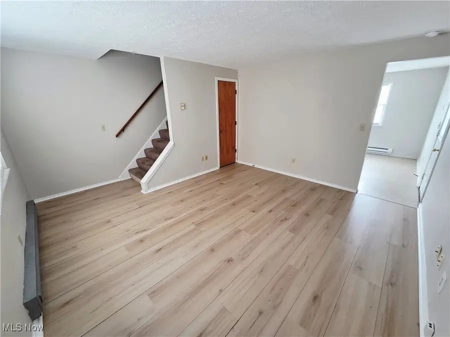 1404 Massachusetts Avenue, Lorain, OH 44052 - #2