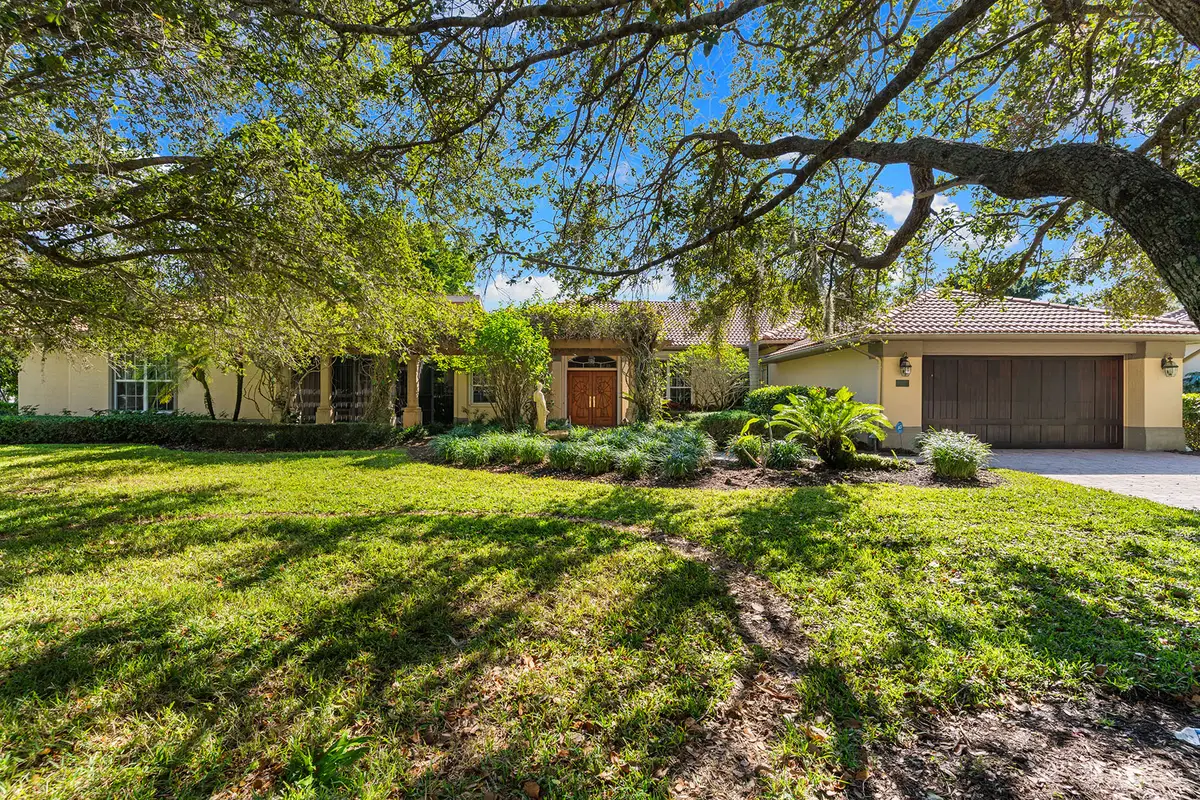 8840 Mariposa Court, Naples, FL 34113 - Image #1