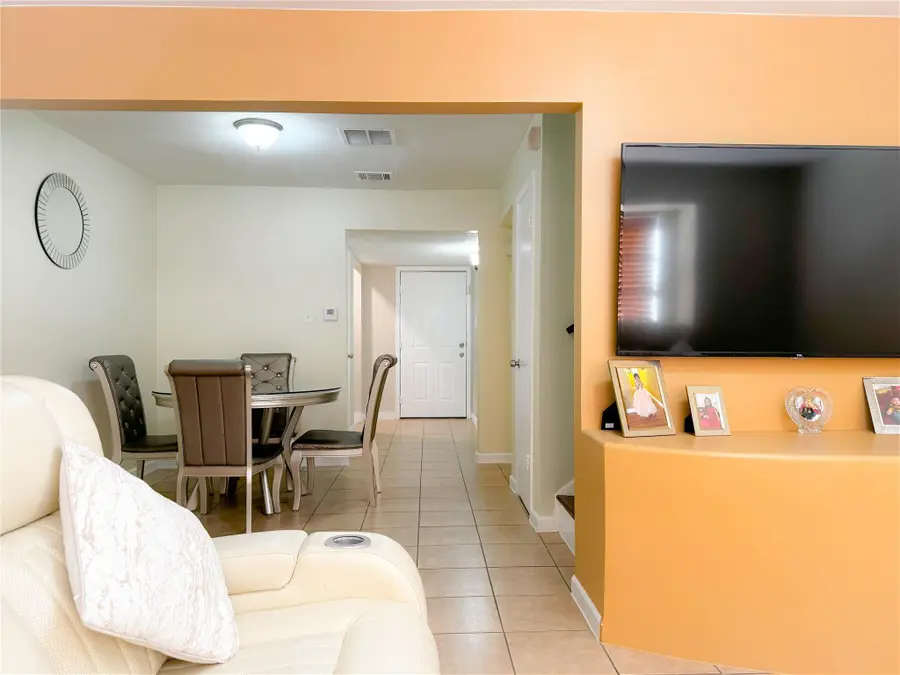 6551 S Briar Bayou Drive, Houston, TX 77072 - #3