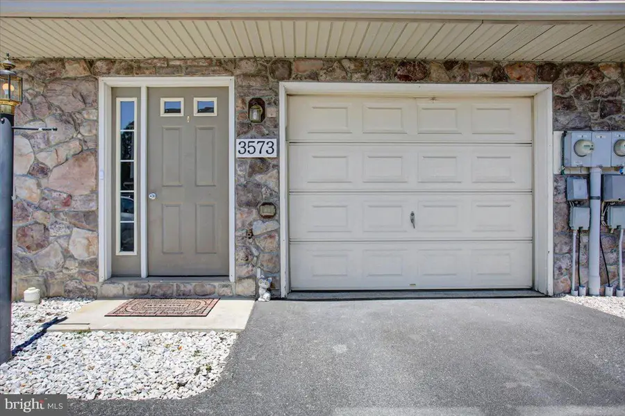 3573 Pinecrest Ct, Fayetteville, PA 17222 - #3