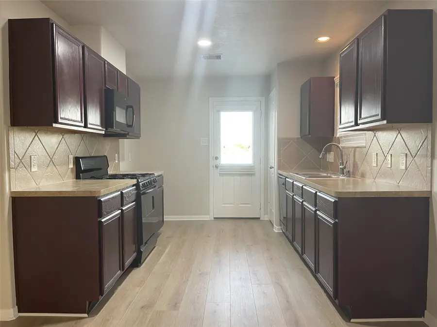 21527 Falvel Misty Drive, Spring, TX 77388 - Image #3