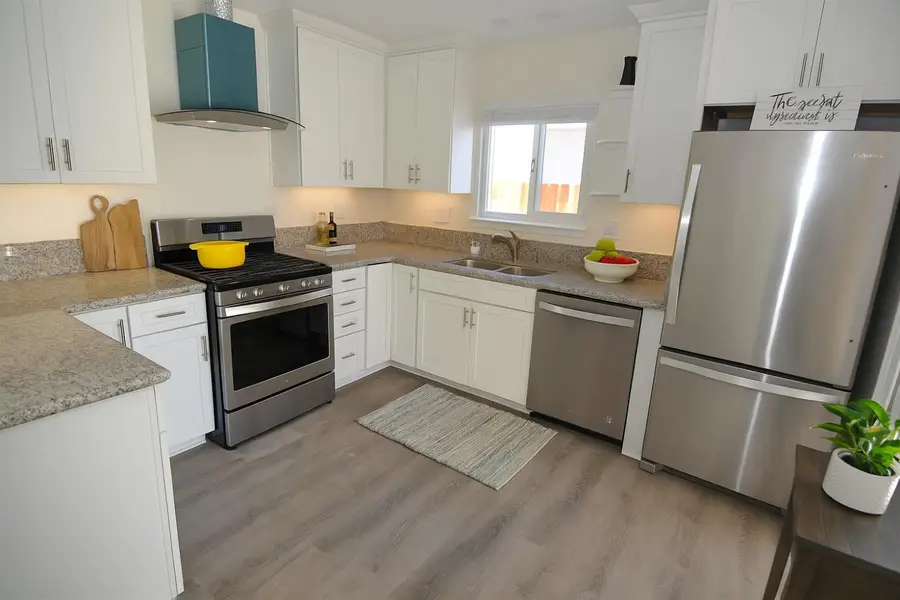 1328 Robin Street, Los Banos, CA 93635 - Image #3