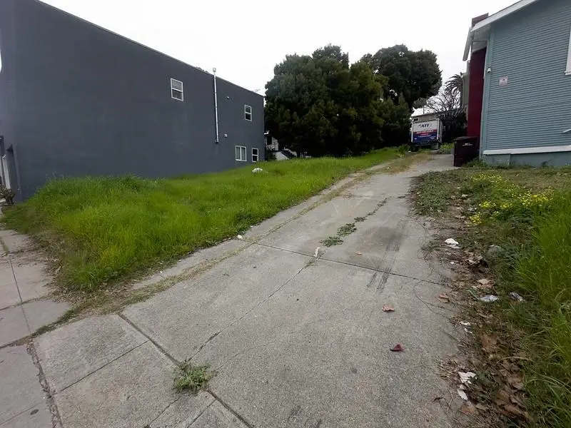 Macarthur Blvd, Oakland, CA 94603 - #3