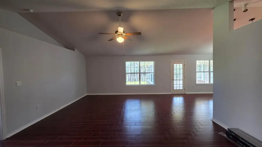 10020 Parker Lake Circle, Navarre, FL 32566 - #2