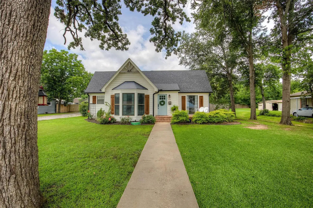 929 Church Street, Sulphur Springs, TX 75482 - Image #1