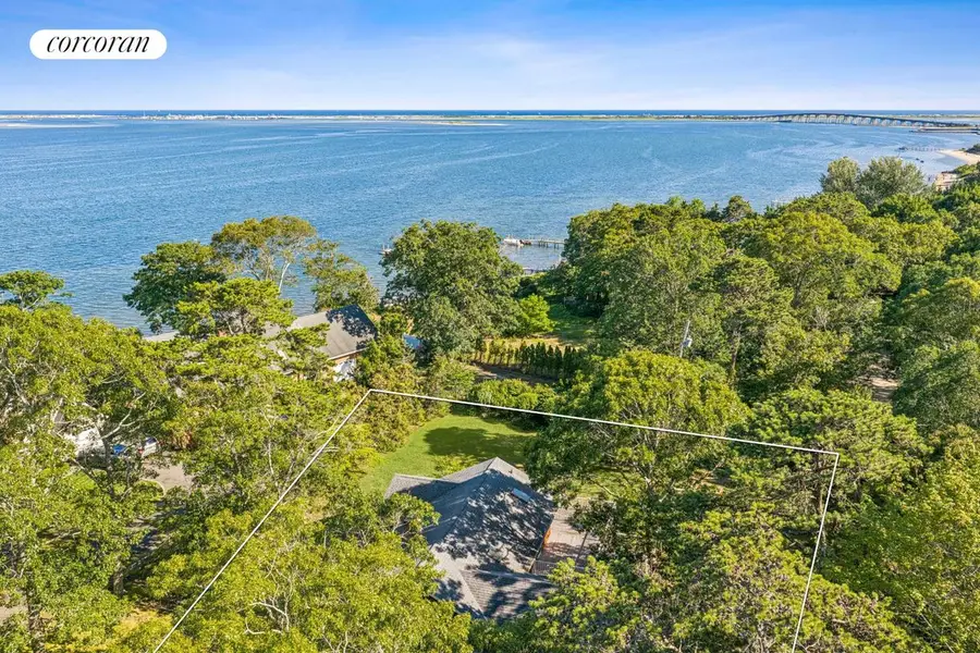 172 Bay Avenue E, Hampton Bays, NY 11946 - #2