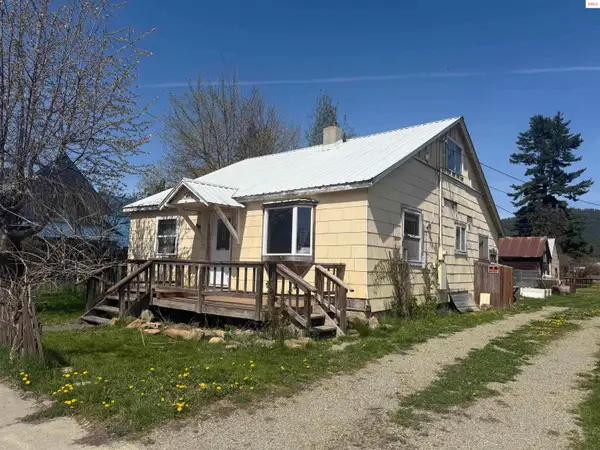 116 W 4th AVE, Clark Fork, ID 83811