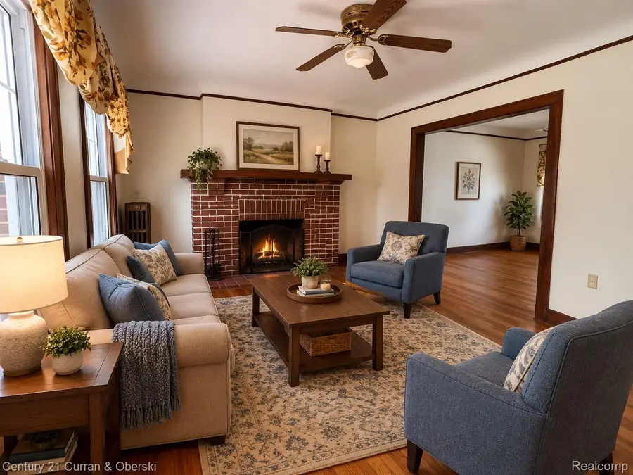 21507 Edna Street, Dearborn, MI 48124 - #2