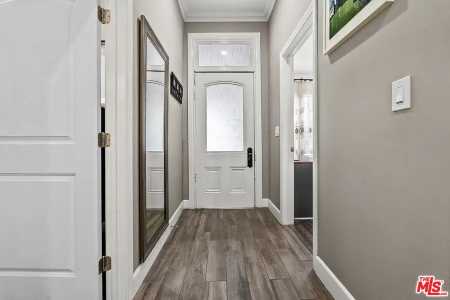 1955 Bonsallo Avenue, Los Angeles, CA 90007 - Image #3