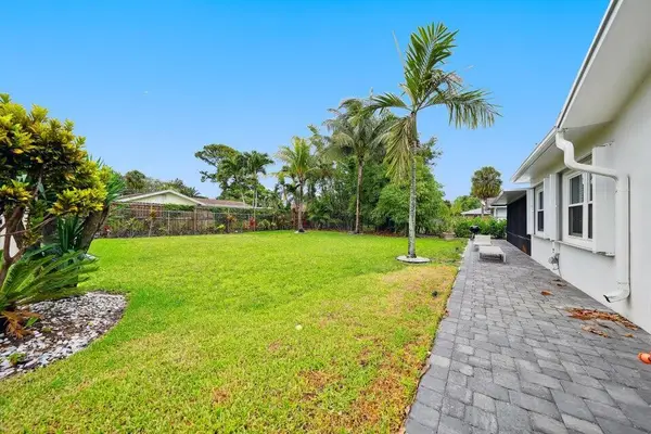 4091 Lakespur Circle N, Palm Beach Gardens, FL 33410