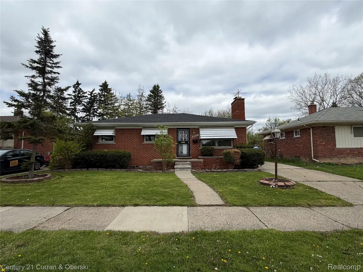 20700 Whitlock Drive, Dearborn Heights, MI 48127 - #1