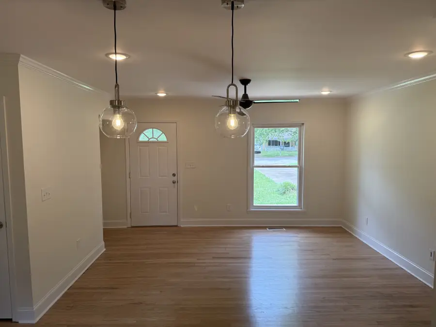 373 Chandler Dr, Florence, AL 35633 - #3
