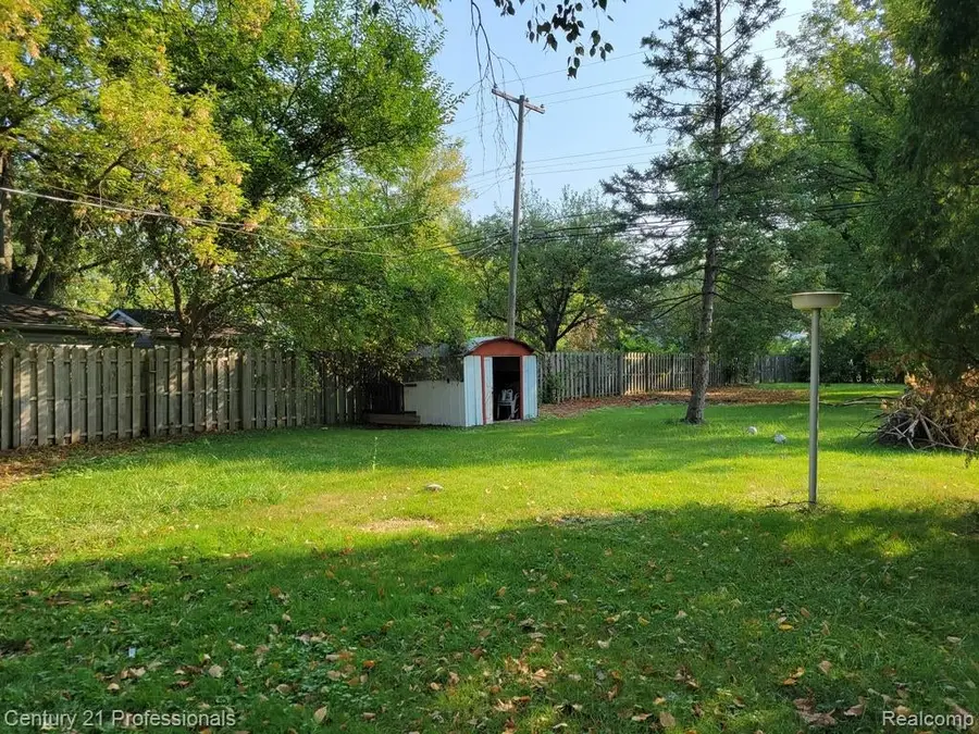 3225 Crooks Road, Rochester Hills, MI 48309 - #2
