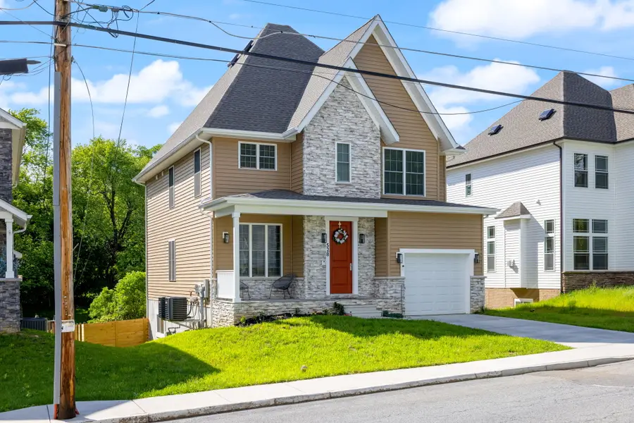 528 N Third St, Martinsburg, WV 25404 - Image #2