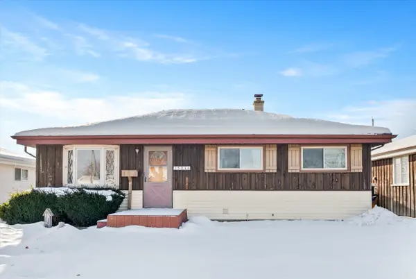 1521 W Holmes Ave, Milwaukee, WI 53221