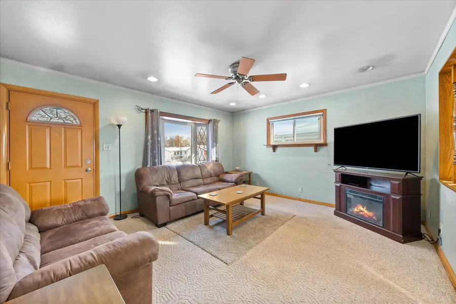 1521 W Holmes Ave, Milwaukee, WI 53221 - Image #3