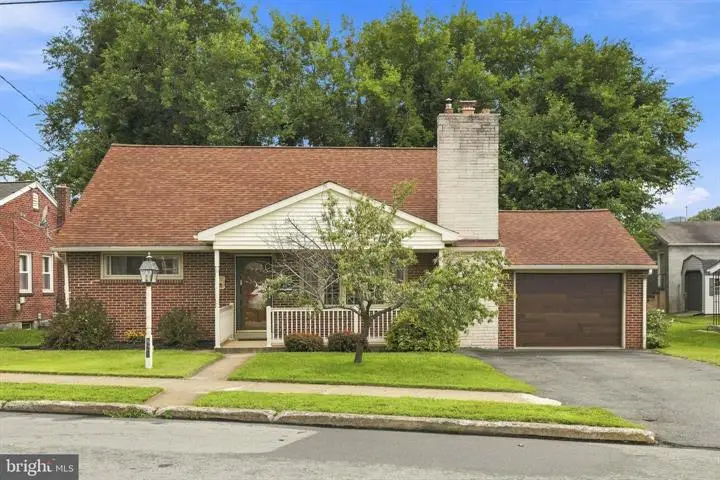 821 Ridge Ave, Columbia, PA 17512 - #1