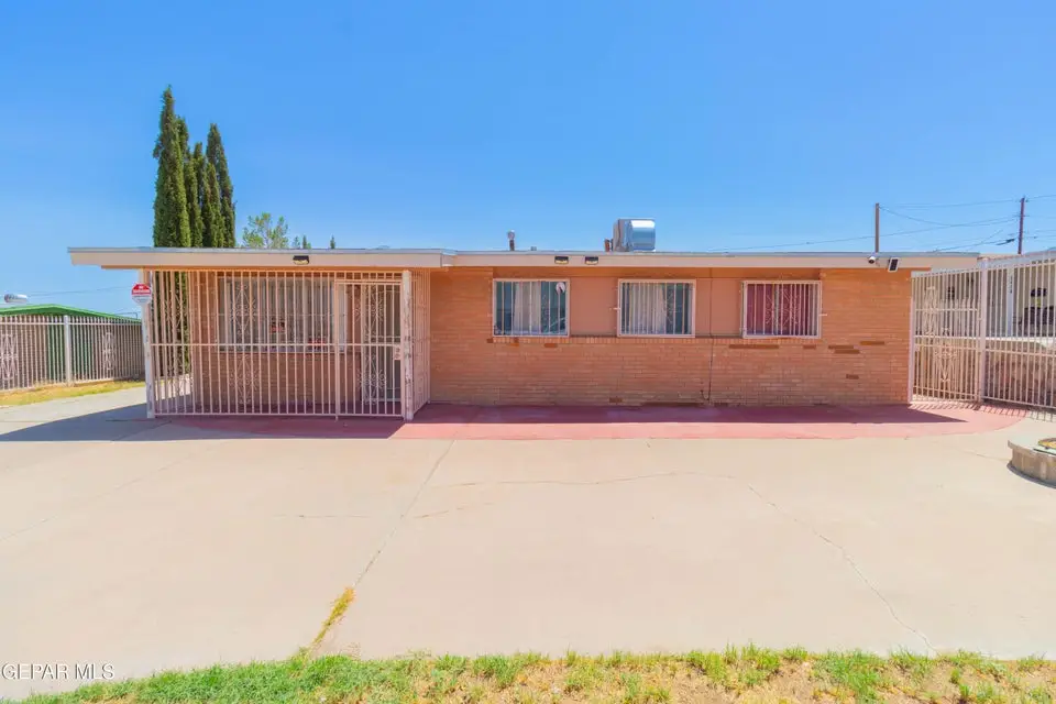 3416 Broaddus Avenue, El Paso, TX 79904 - #1