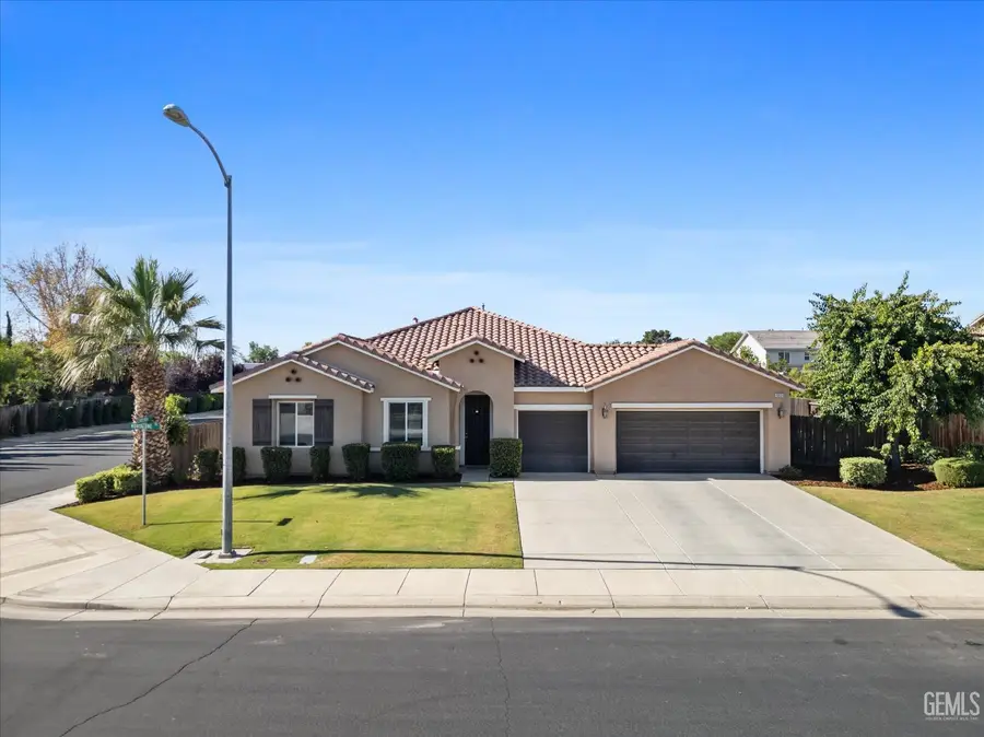 15530 MONTALONE PLACE, Bakersfield, CA 93314 - #2