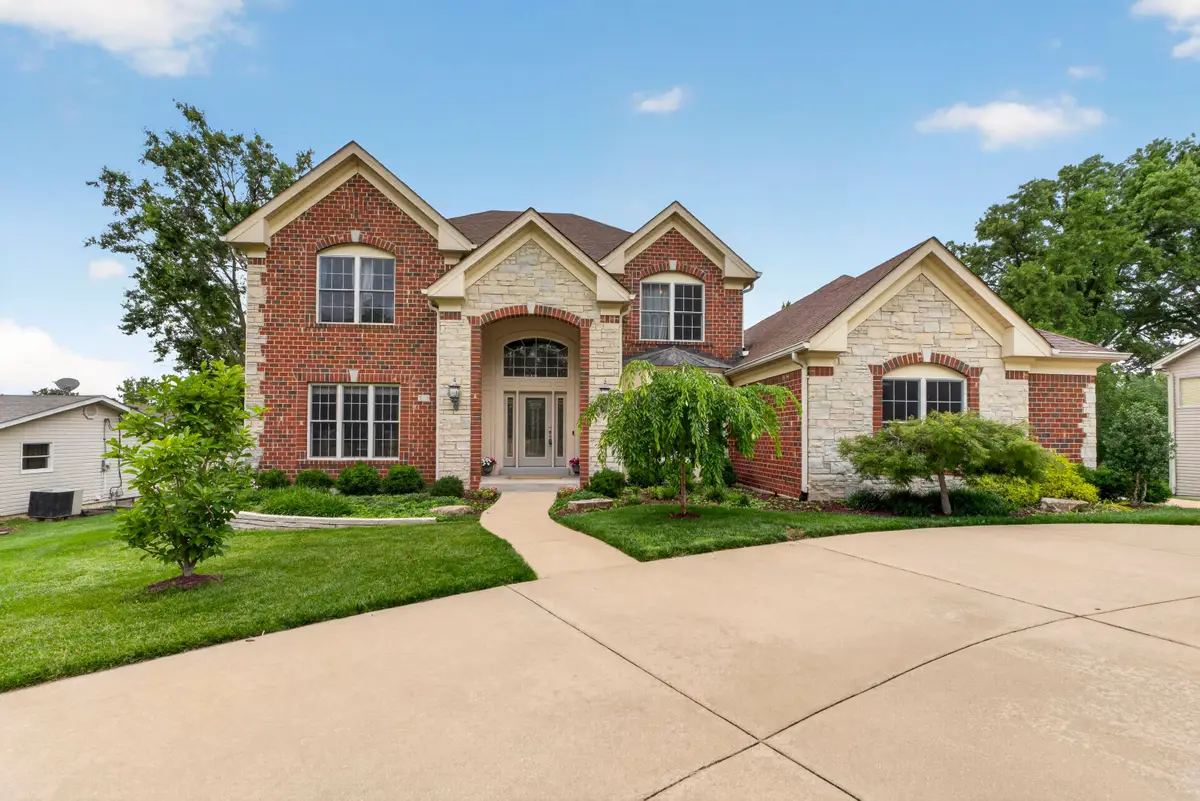 515 Graeser Road, Creve Coeur, MO 63141 - #1