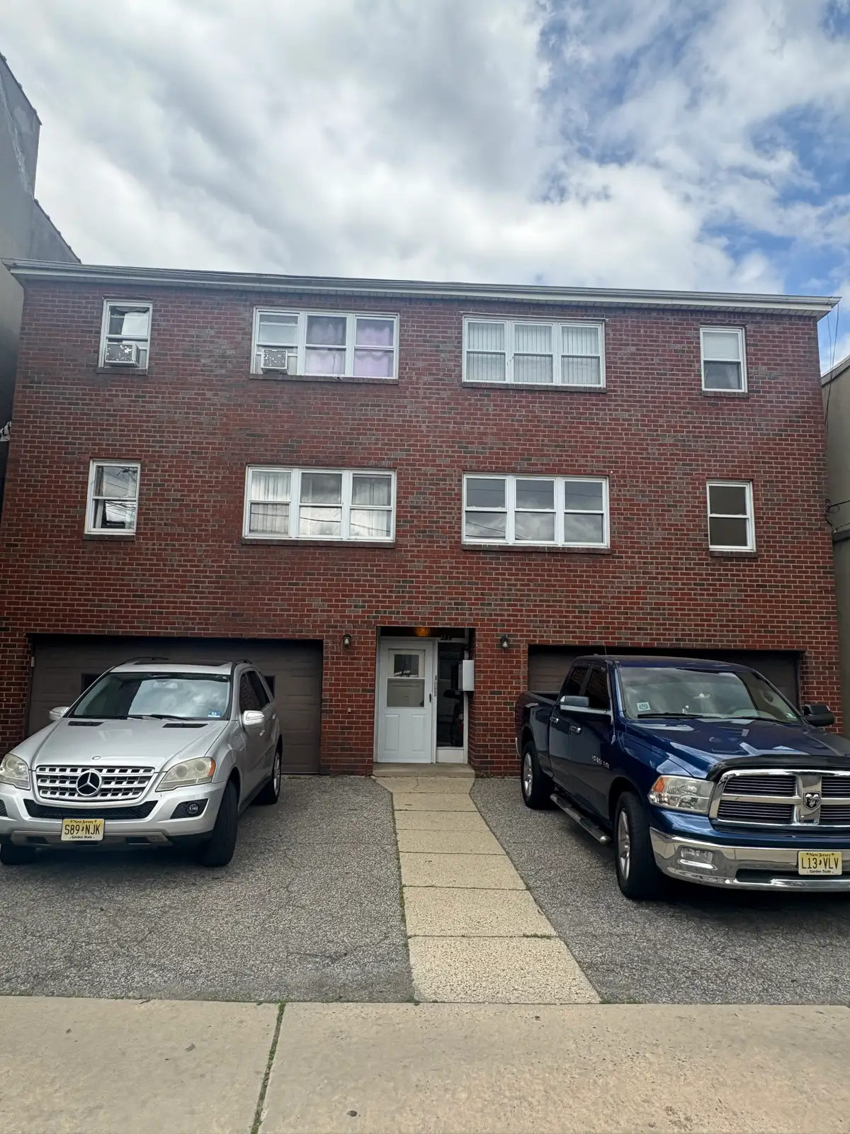 399 Walker St #1B, Fairview, NJ 07022 - #1