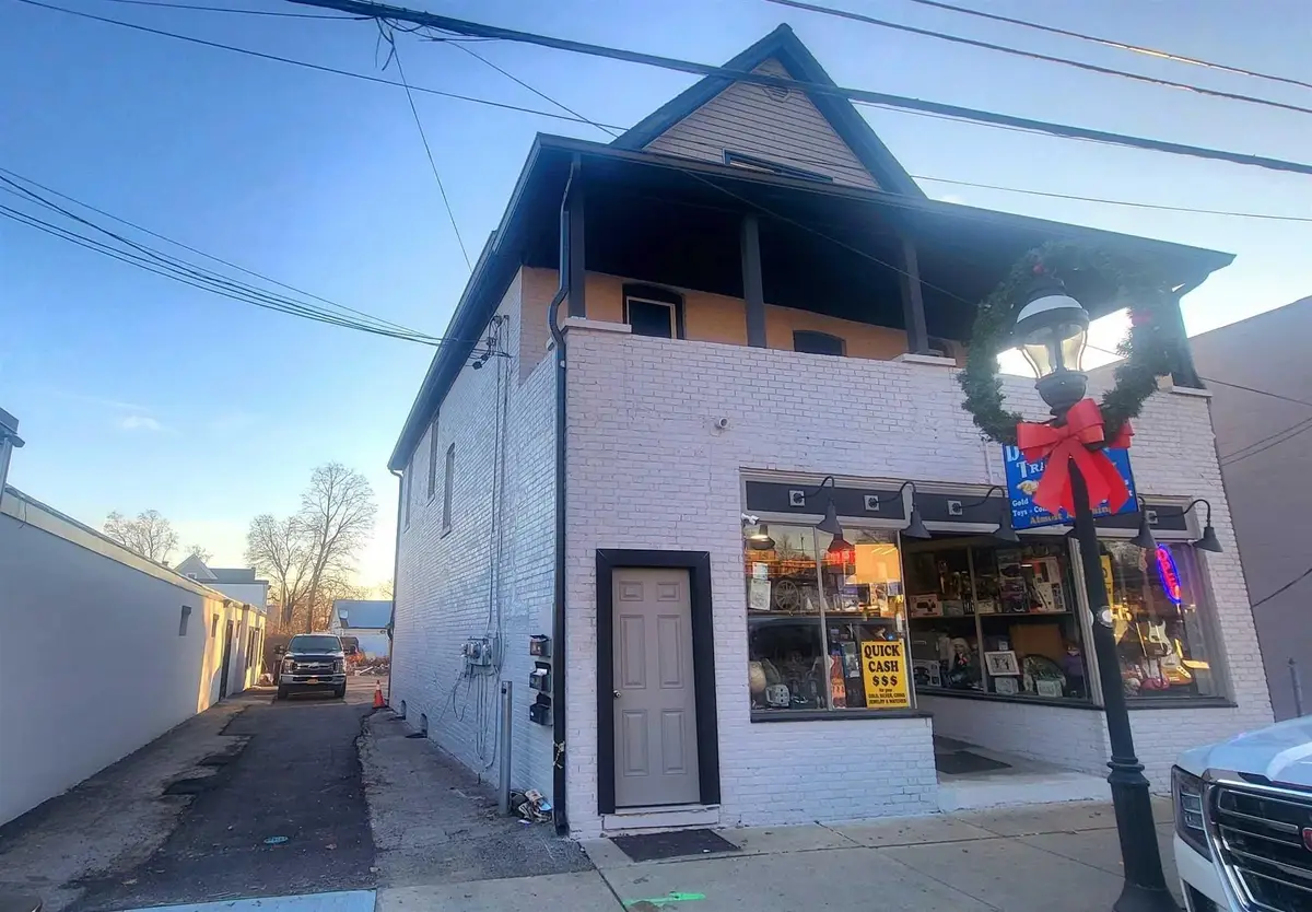 824 MAIN Street #2R, Poughkeepsie, NY 12603 - #1