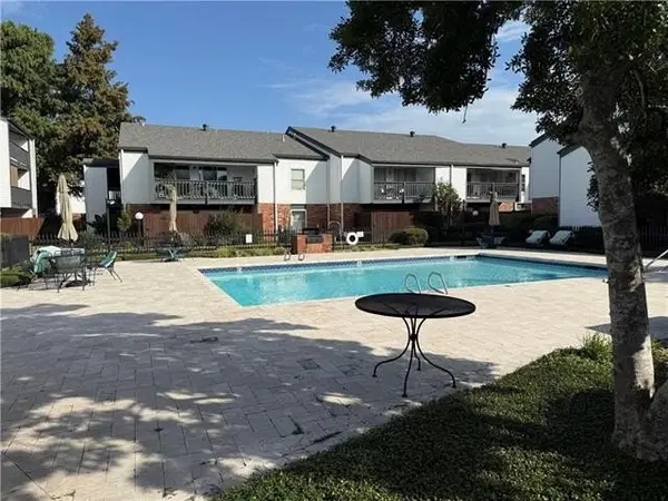 832 S CLEARVIEW Parkway #415, Harahan, LA 70123