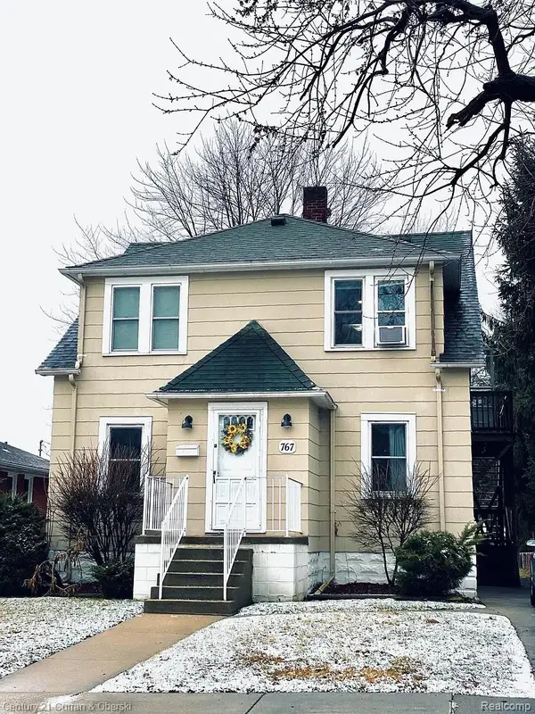 767 Riverbank #1 Street, Wyandotte, MI 48192