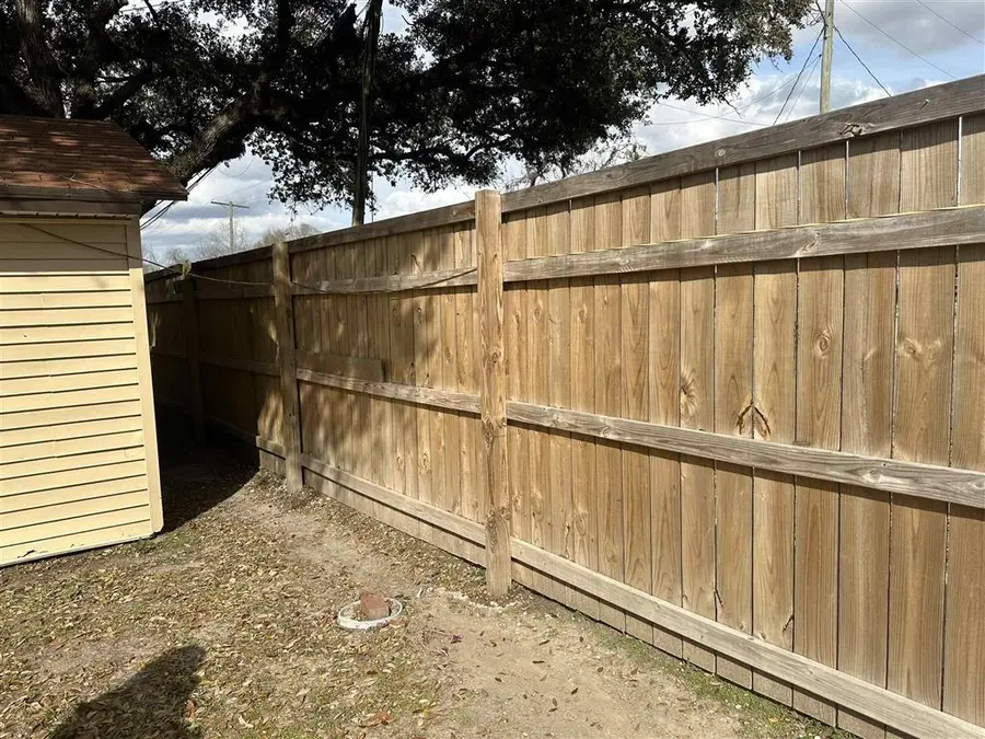 551 N Crocker Street N, Sulphur, LA 70663 - #3