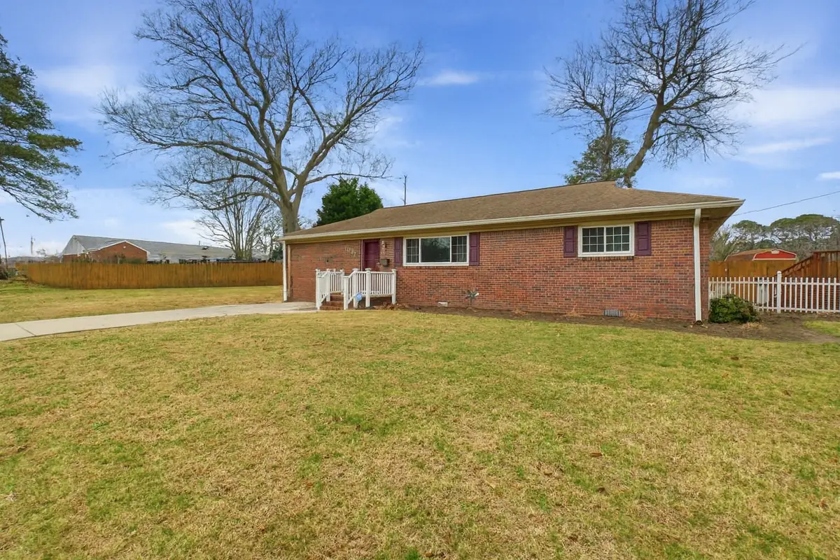 1037 Sanford Avenue, Virginia Beach, VA 23455 - #1