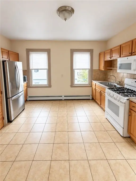 66 Goddard Street , 3, Providence, RI 02908