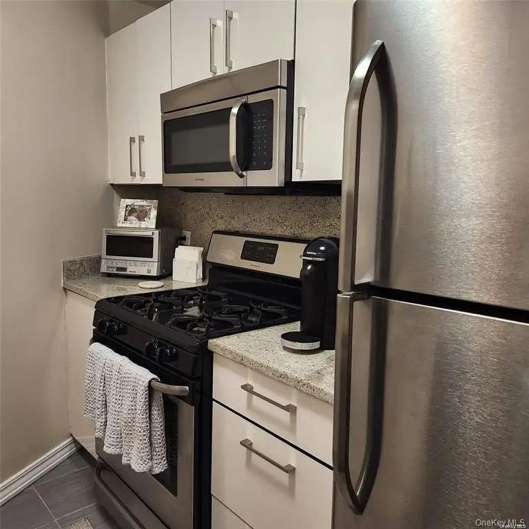 1 Bay Club Drive unit: 4P, Bayside, NY 11360 - #2