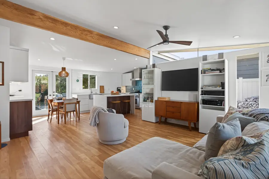 1040 Dover Lane, San Buenaventura Ventura, CA 93001 - Image #3