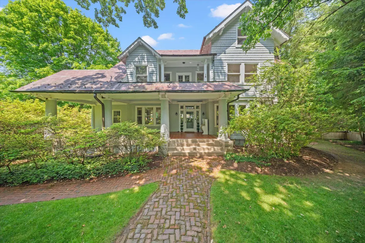 5 Chevy Chase Cir, Chevy Chase, MD 20815 - #1