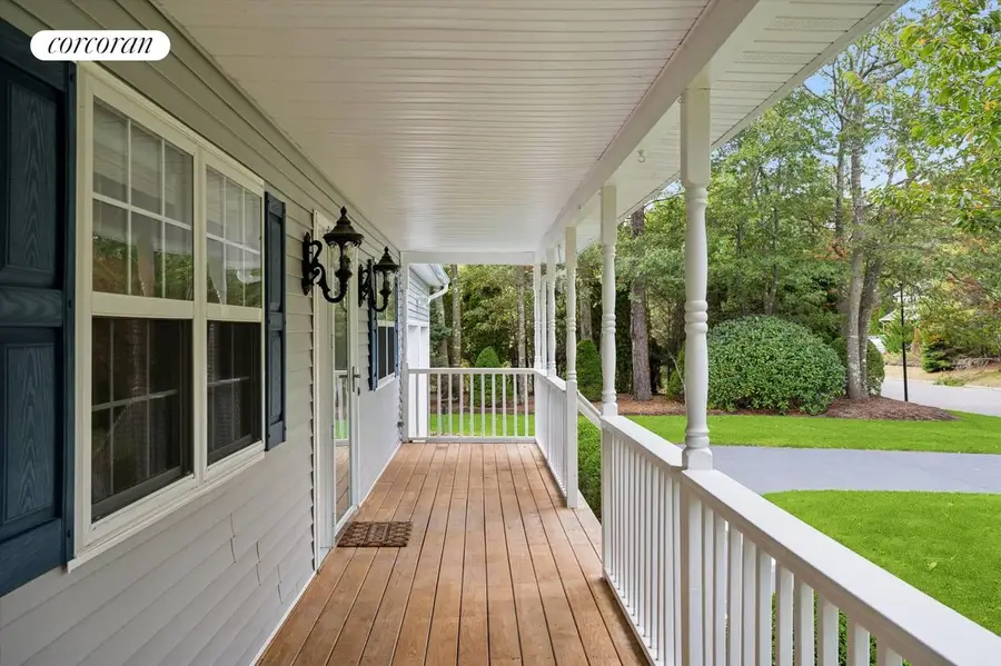 4 Palace Court, Manorville, NY 11949 - Image #2