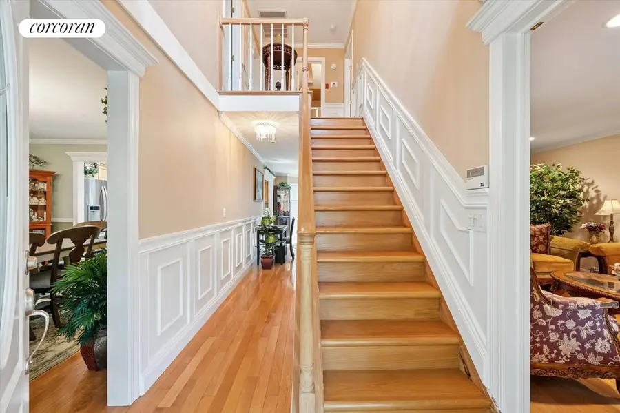 4 Palace Court, Manorville, NY 11949 - Image #3