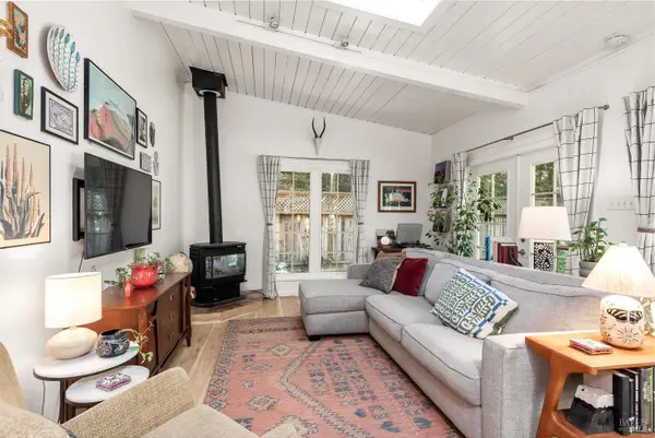 15521 Old Cazadero Road, Guerneville, CA 95446