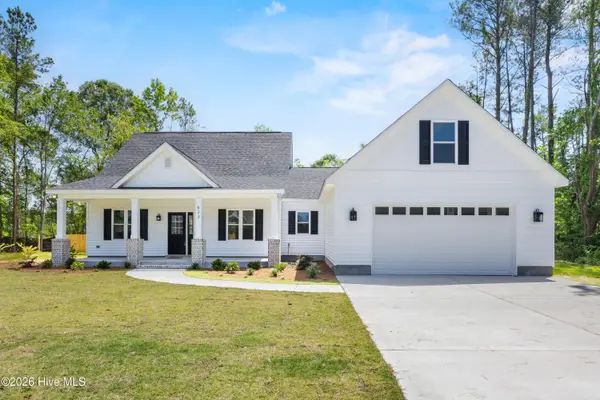 623 Winding Creek Road, Rocky Point, NC 28457