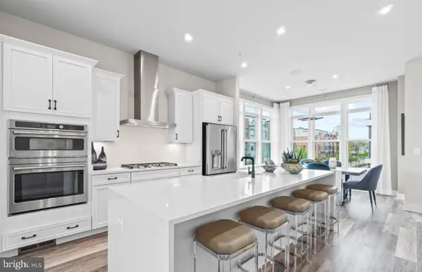 16360 Columbus Avenue, Rockville, MD 20855