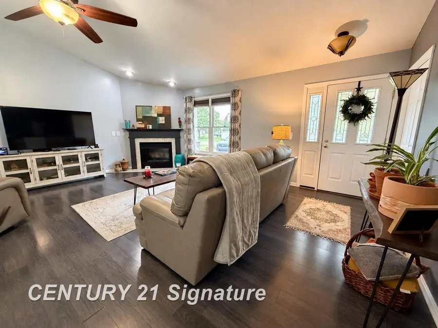 4105 W Island, Saginaw, MI 48603 - #3