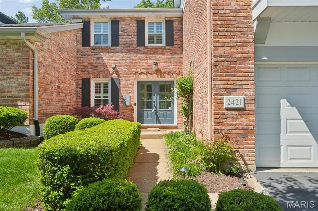 2421 Baxton Way, Chesterfield, MO 63017 - #1